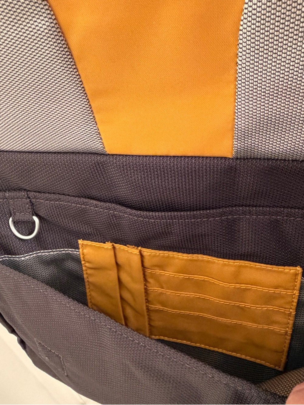 Tumi Ducati Crossbody Messenger Bag Very Good Condition - Picture 5 of 14